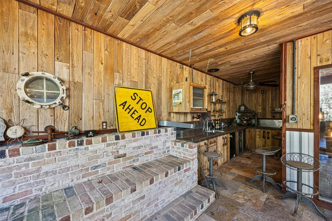 Photo of 1906 Castlerock Drive