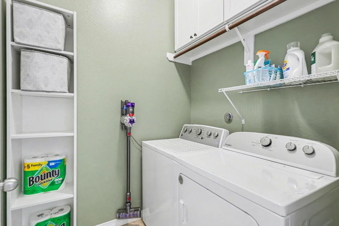 Photo of 27006 Cliff Pointe Lane