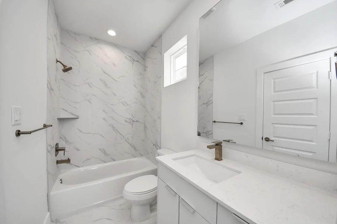 Photo of 2106 Diagonal Lane