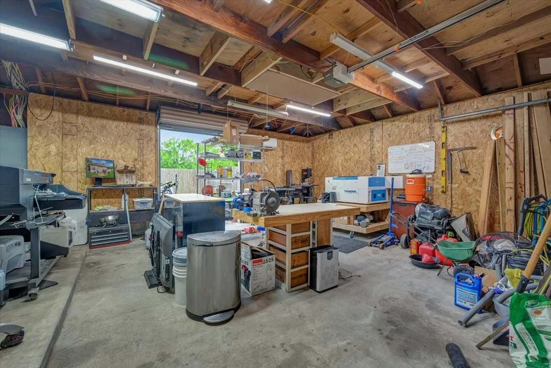 Photo of 15110 Greenleaf Lane