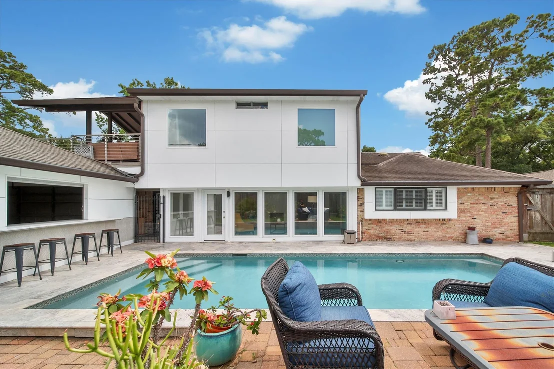 Photo of 1030 Chantilly Lane