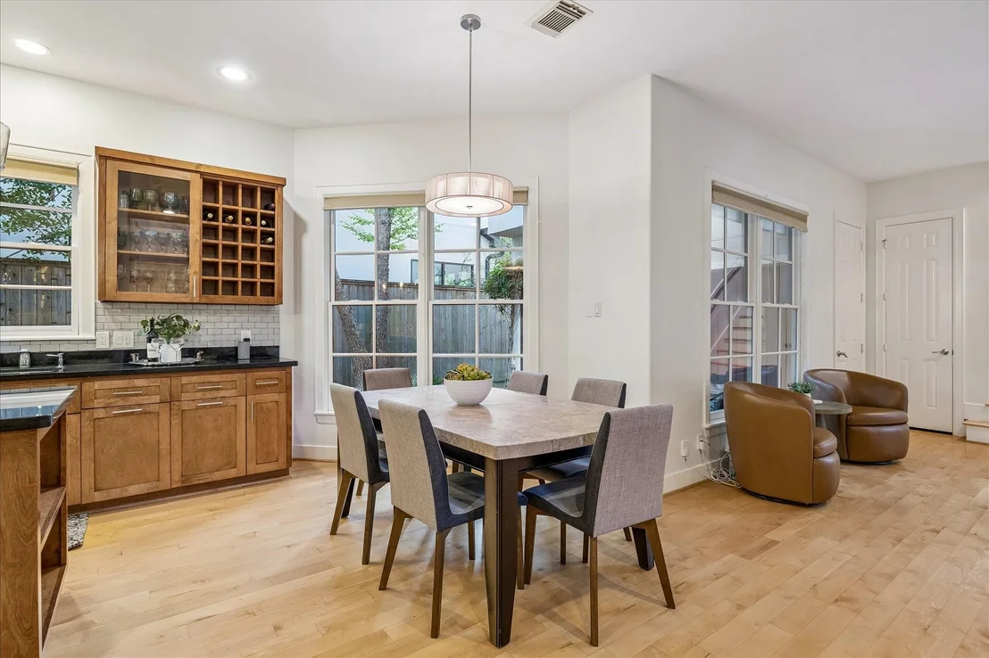 Photo of 4010 Milton Street