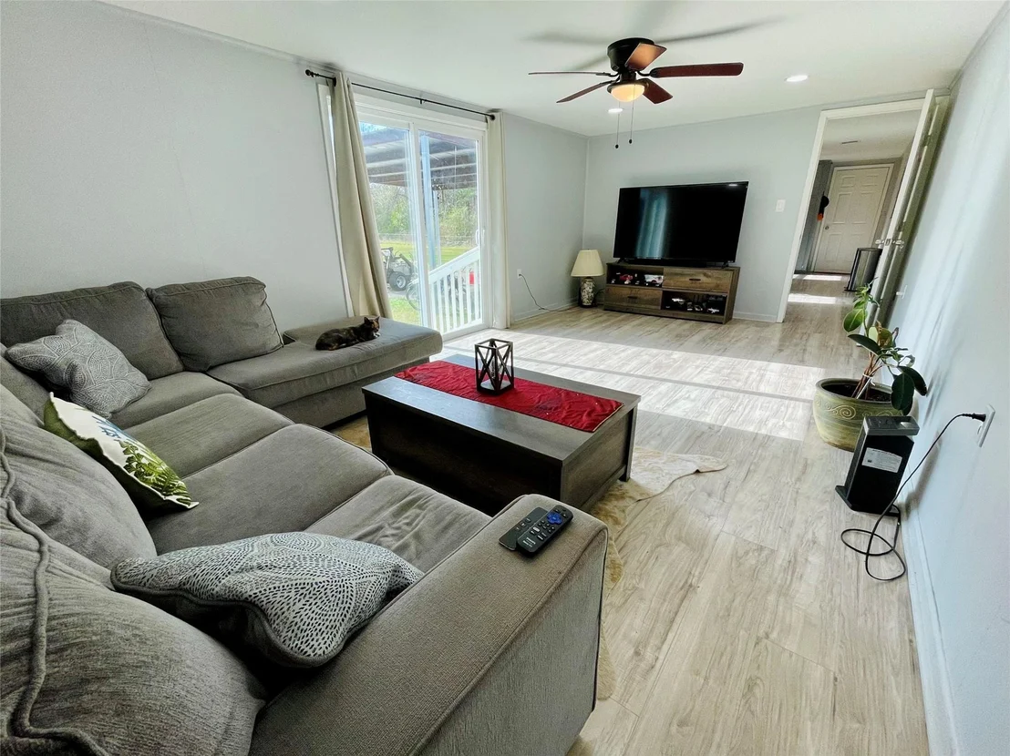 Photo of 2504 Davisville Road Road