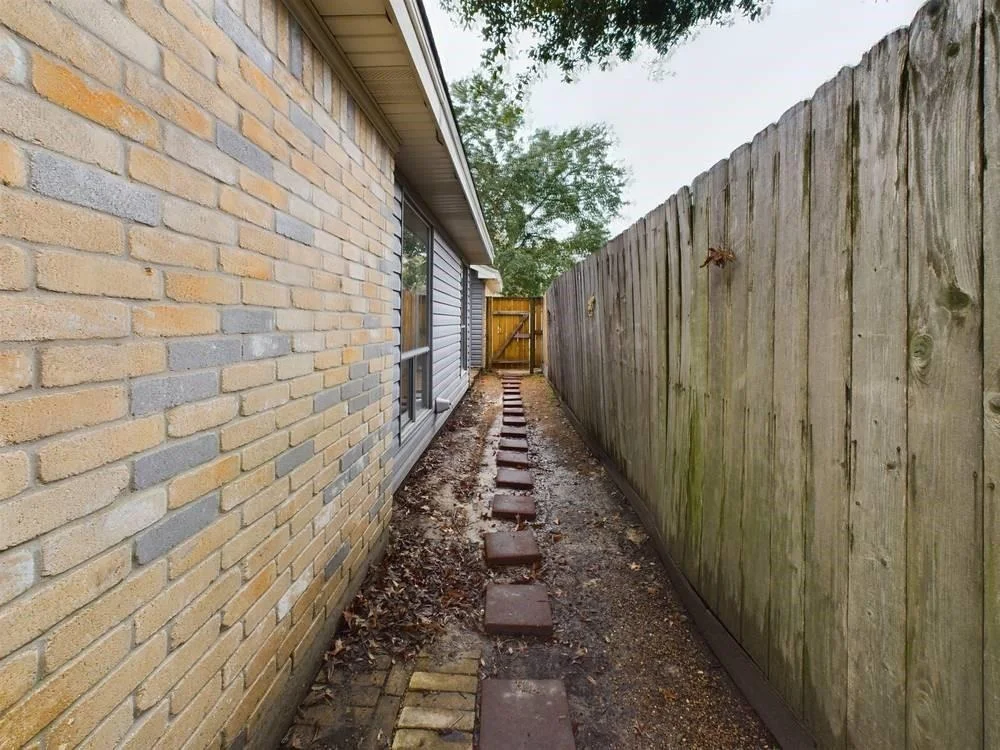 Photo of 10422 Hidden Moon Drive