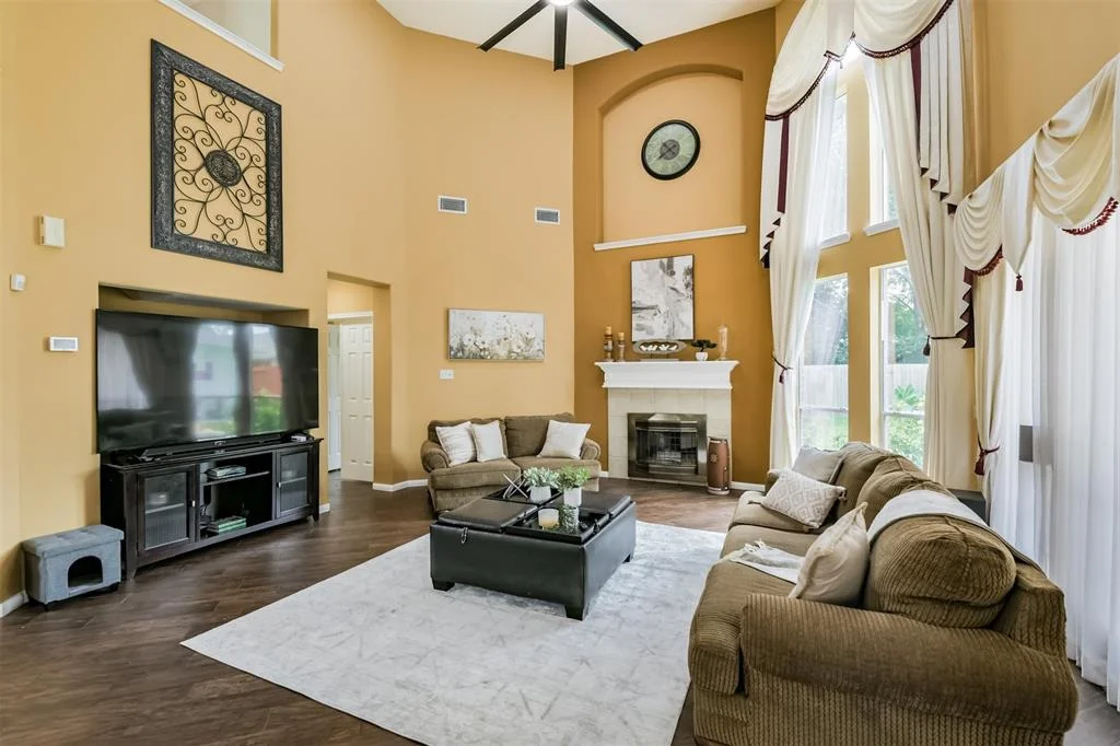 Photo of 9127 Memorial Valley Drive