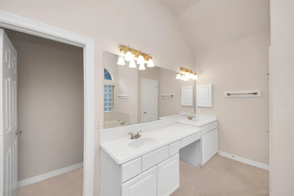 Photo of 11806 Regency Forest Drive
