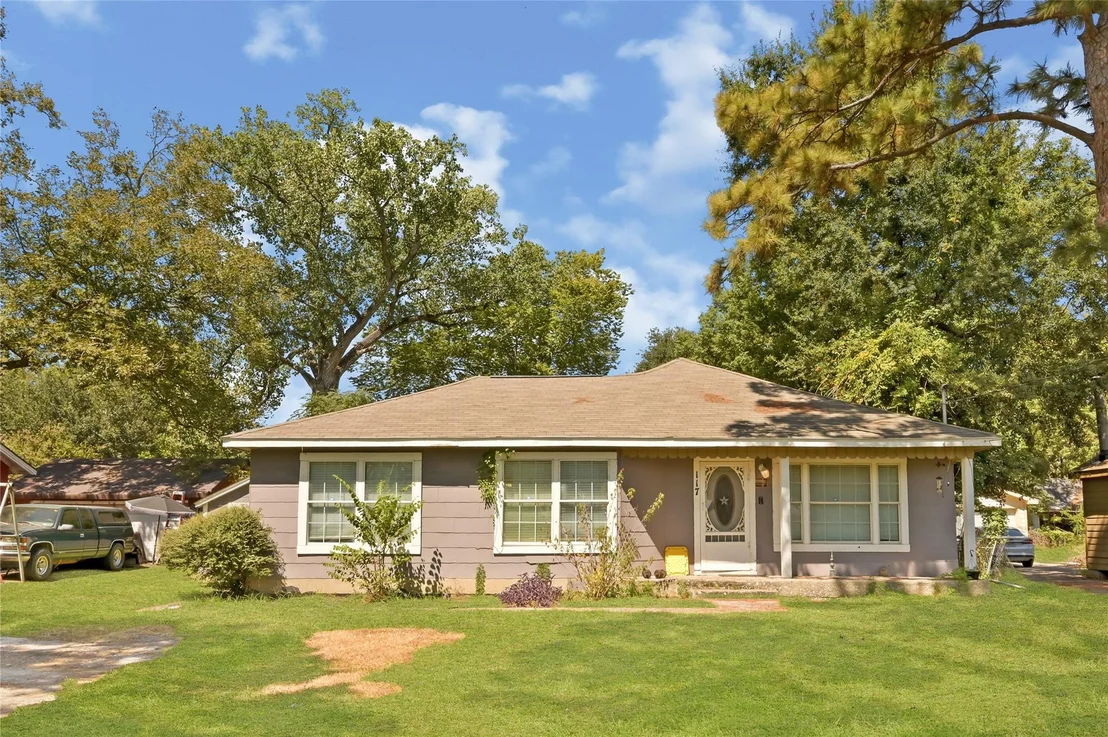Photo of 117 Pecan Drive
