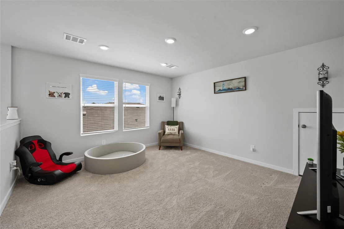 Photo of 17832 Lionheart Road
