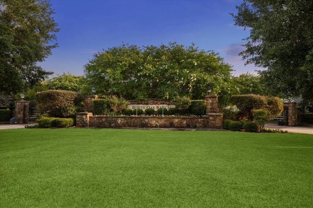 Photo of 12301 Oak Bend Circle