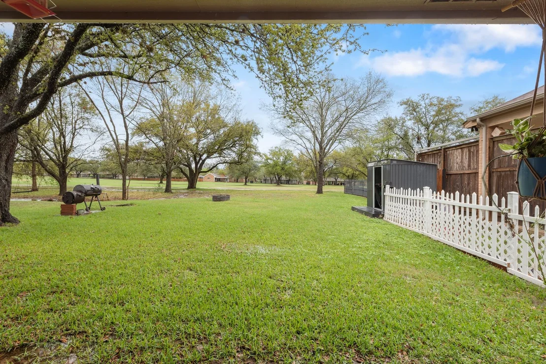 Photo of 2900 Broadmoor Drive
