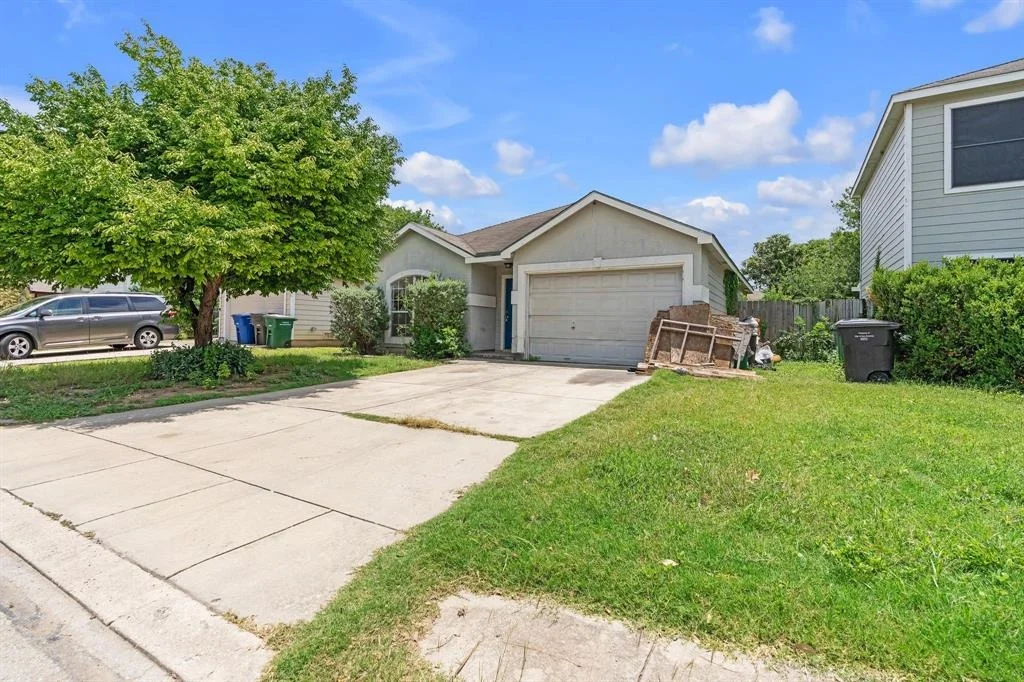 Photo of 8230 Grand Bend