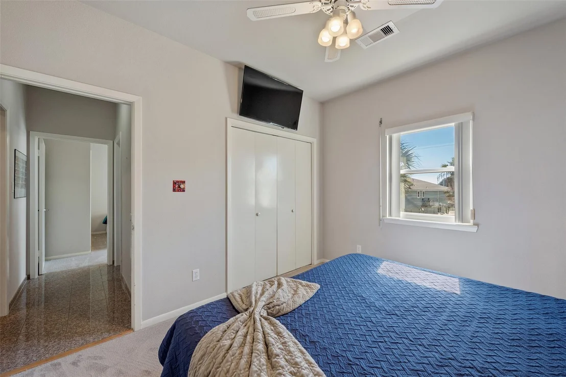 Photo of 1334 Outrigger