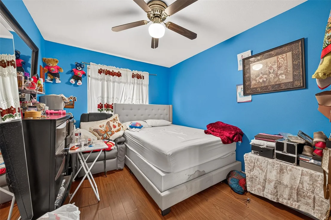 Photo of 3501 Riverside Drive