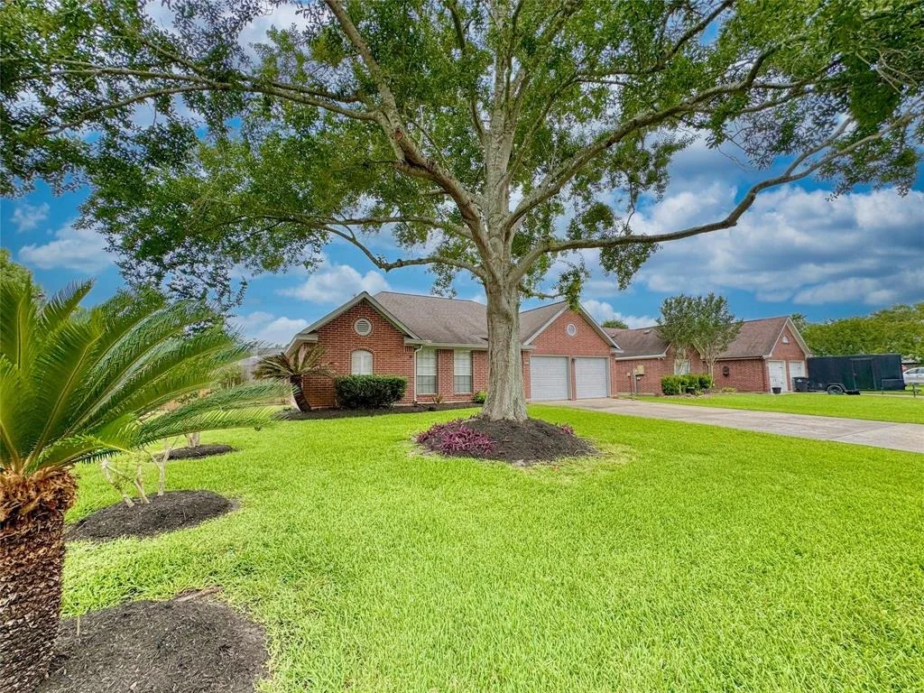 Photo of 3302 Deer Trail Drive