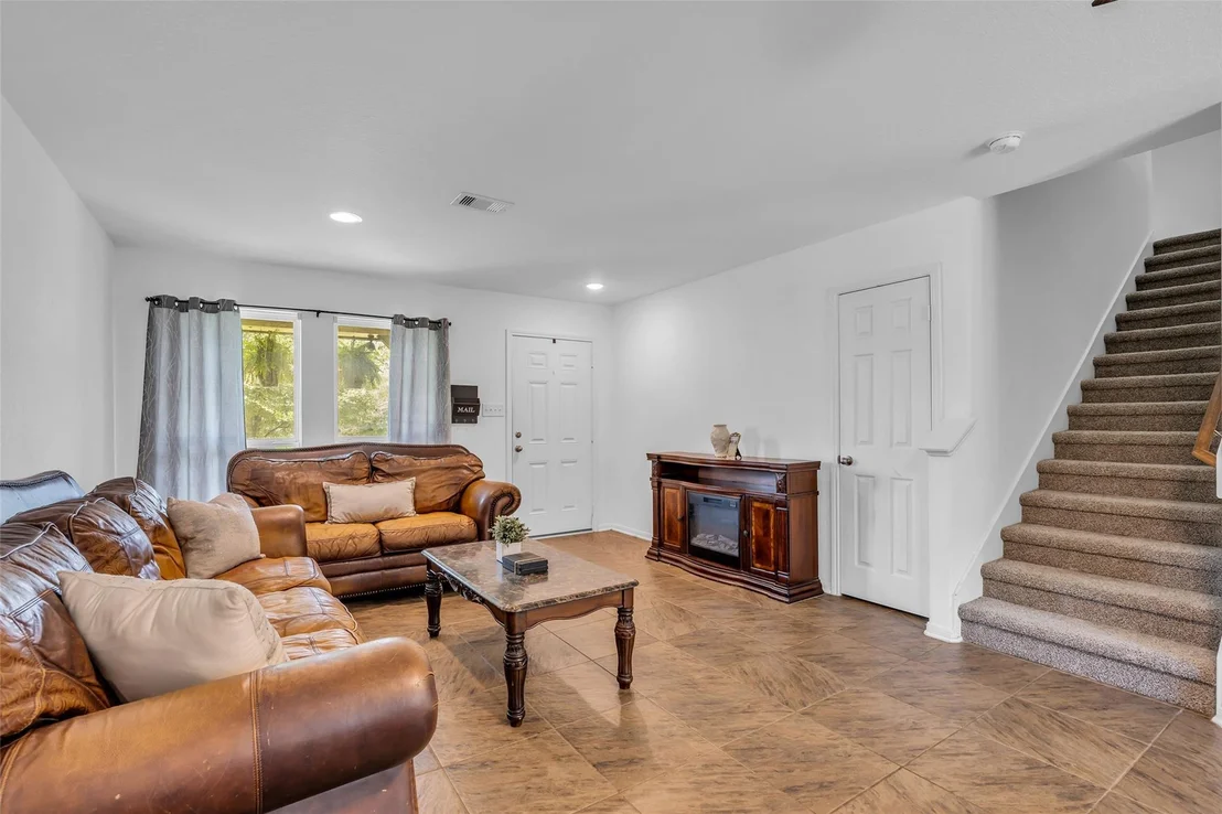 Photo of 16718 Warbler Drive