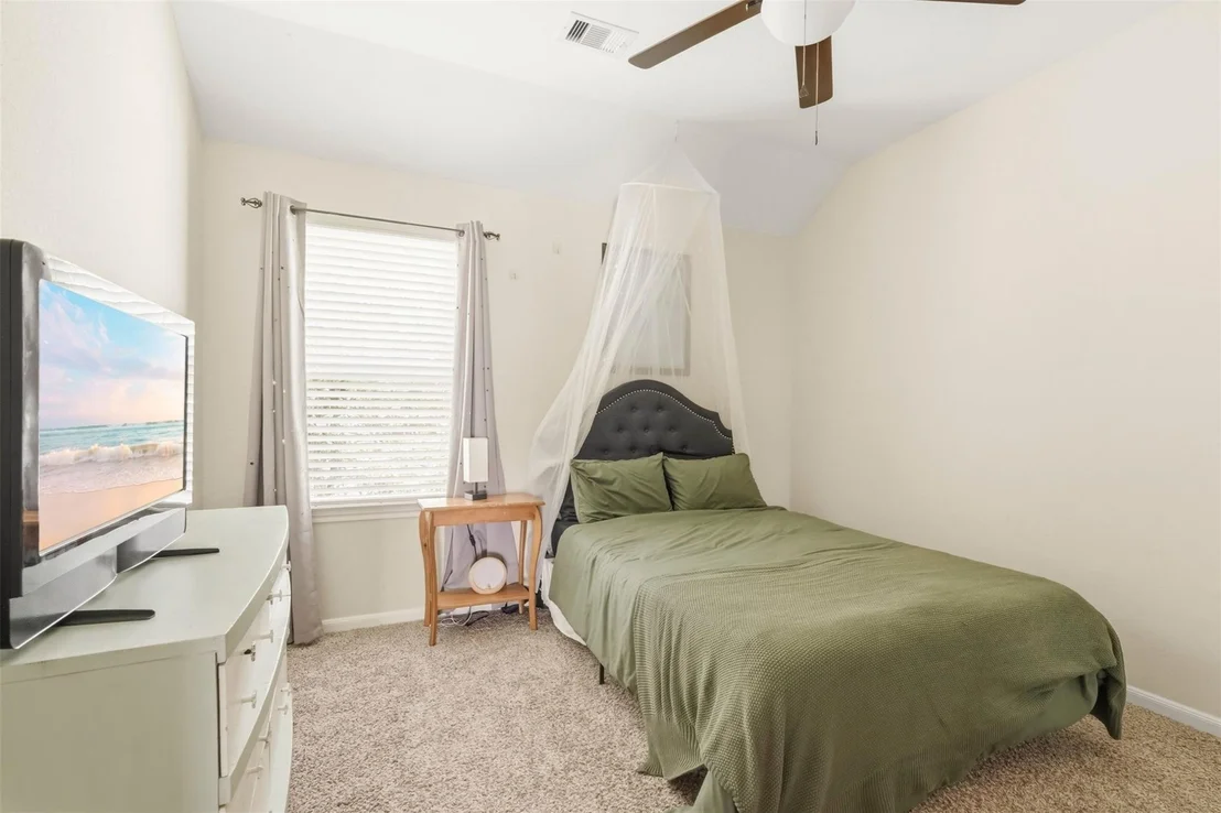 Photo of 115 Red Eagle Court
