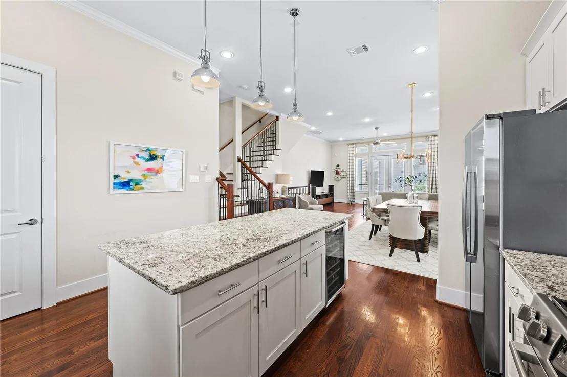 Photo of 5809 E Post Oak Lane