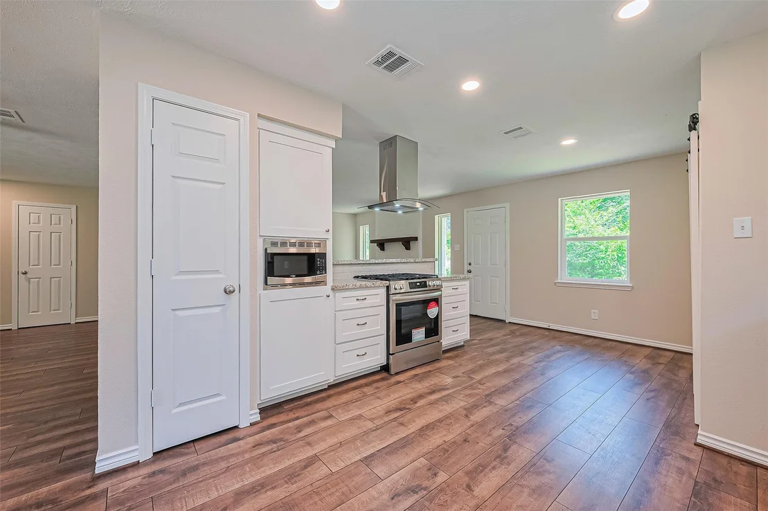 Photo of 16048 Millican Drive