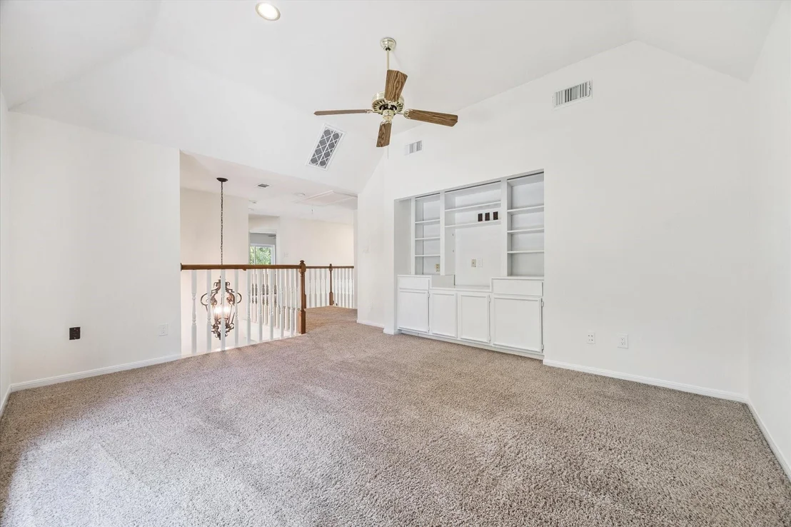 Photo of 6914 Hearthside Drive