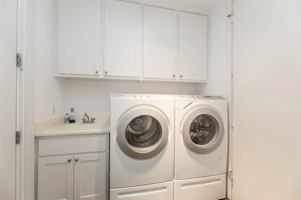 Photo of 906 Willard Street