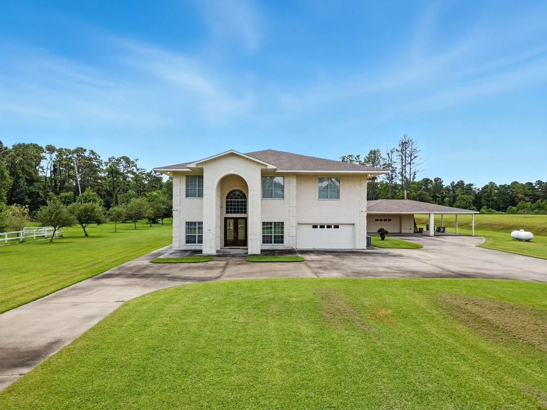 Photo of 15402 Long Road