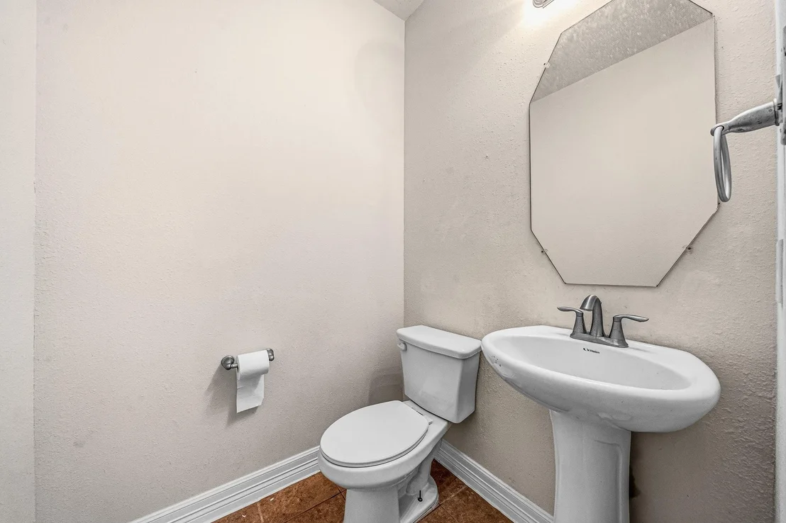Photo of 22922 Jetty Manor Lane