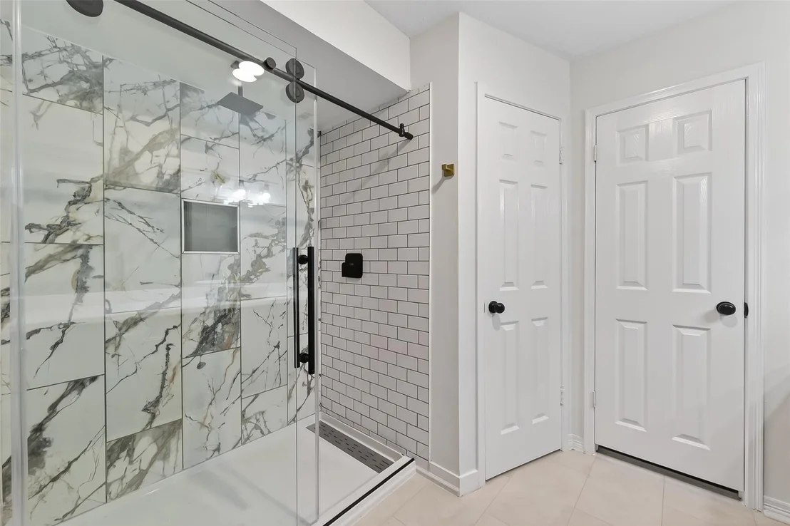 Photo of 13202 Lakecrest Drive