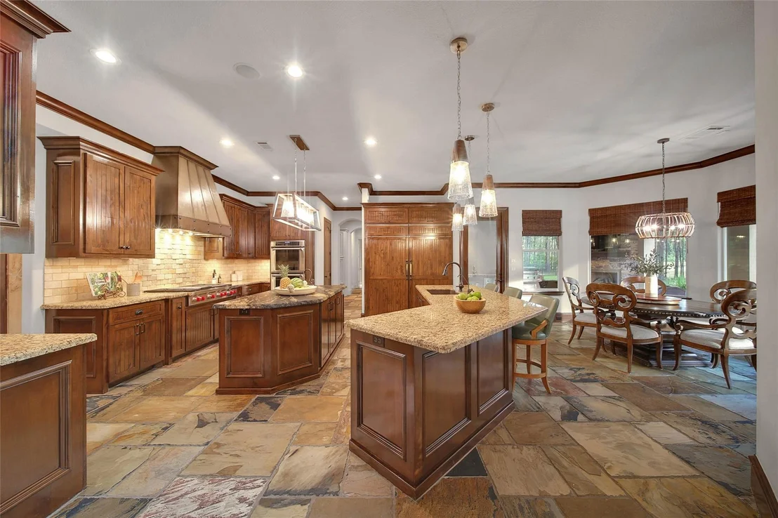 Photo of 852 Eagle Pointe