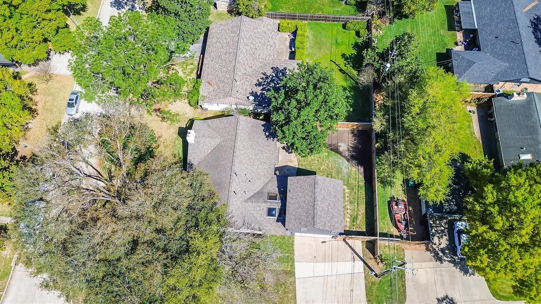 Photo of 2002 Shadow Bend Drive