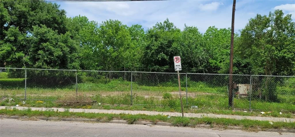 Photo of 0 Yale Street