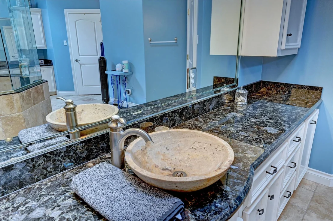 Photo of 9526 Deer Path Lane