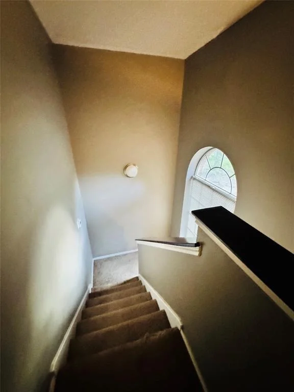 Photo of 2702 Dovewood Lane