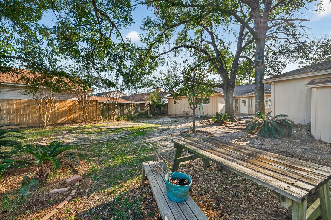 Photo of 6038 Greenmont Drive