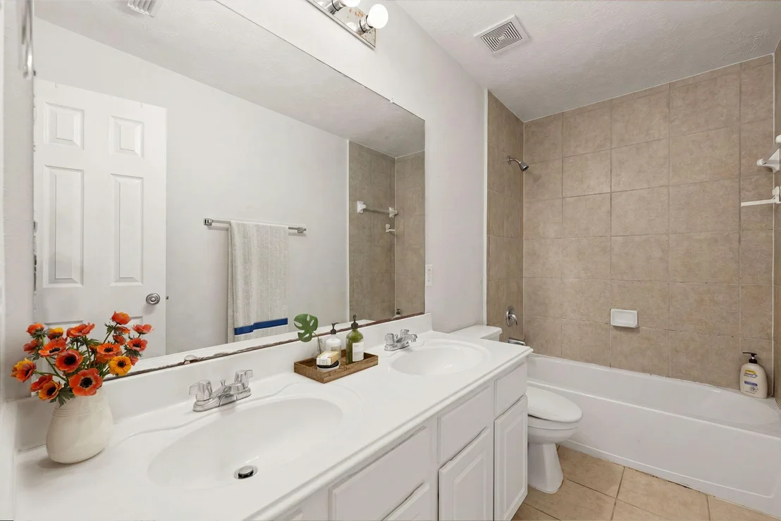 Photo of 5119 Silver Oak Drive