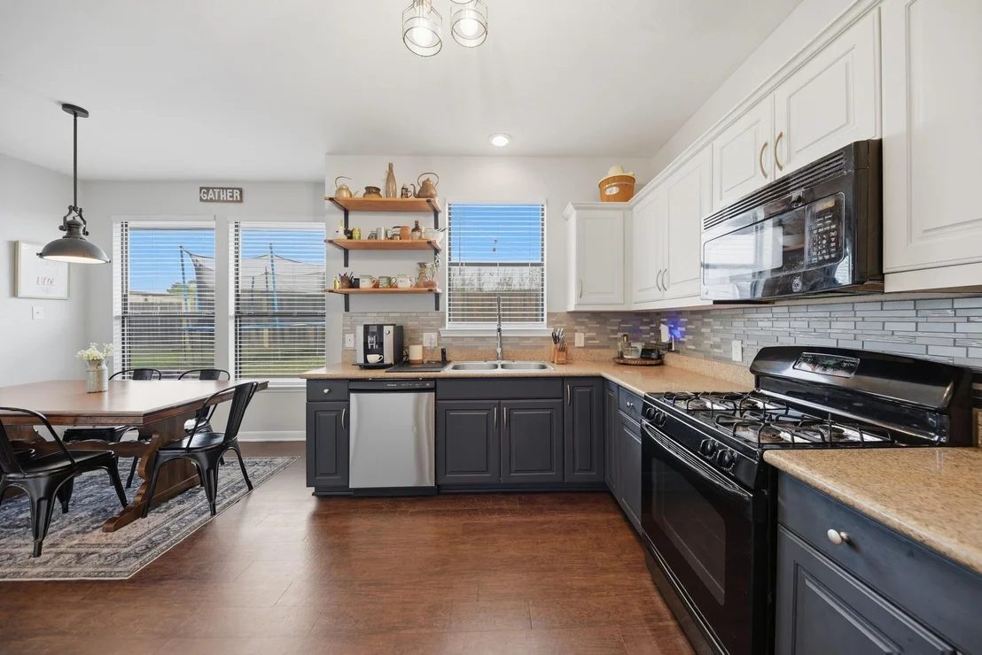 Photo of 2403 Cheyenne Drive