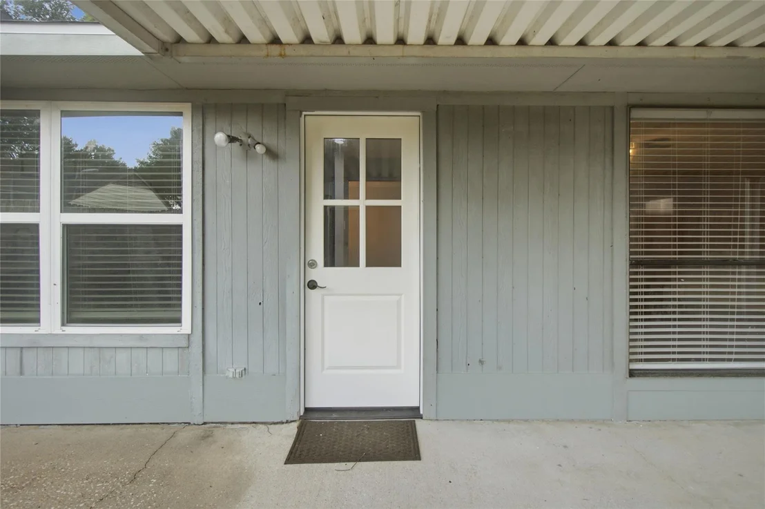 Photo of 4527 Ireland Lane
