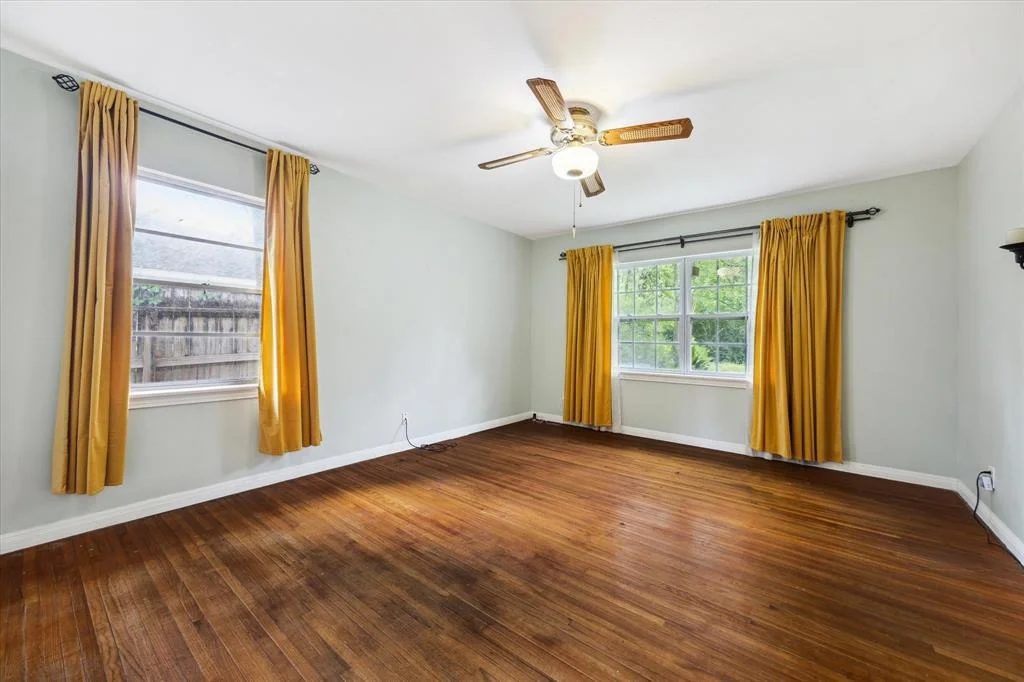 Photo of 9741 Warwana Road