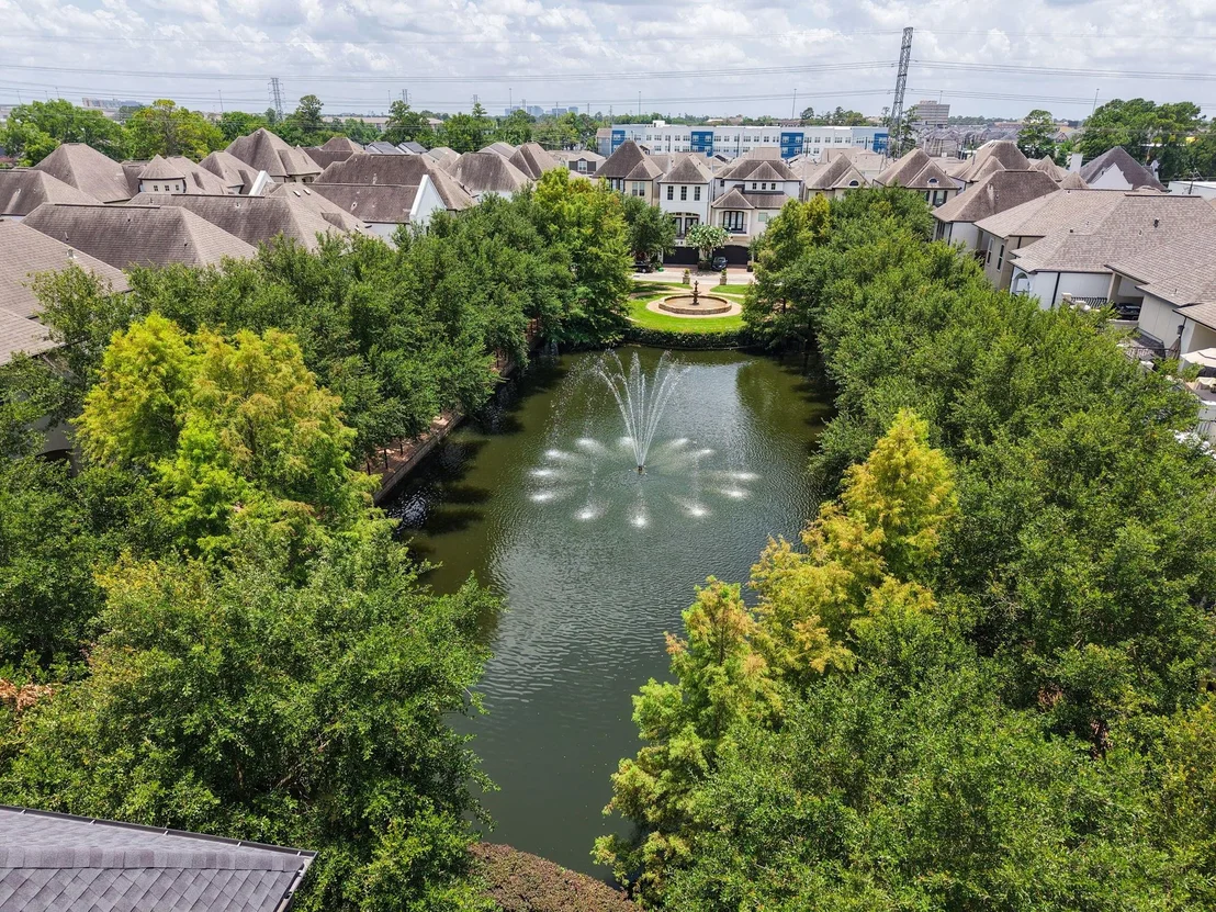 Photo of 10901 Upland Park