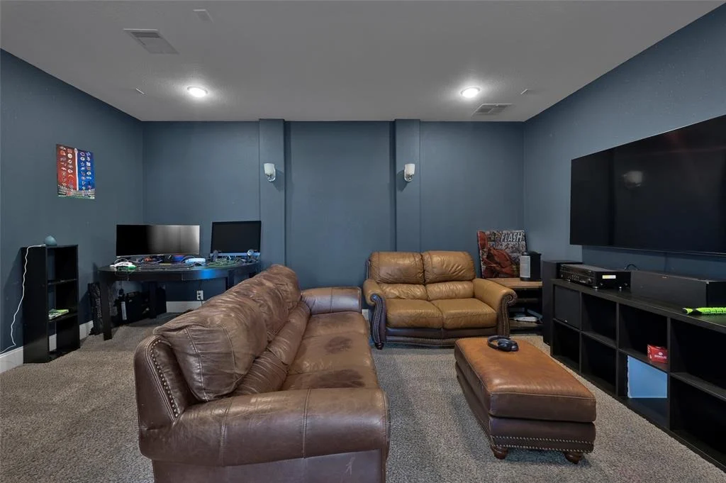 Photo of 18 Woodborough Way