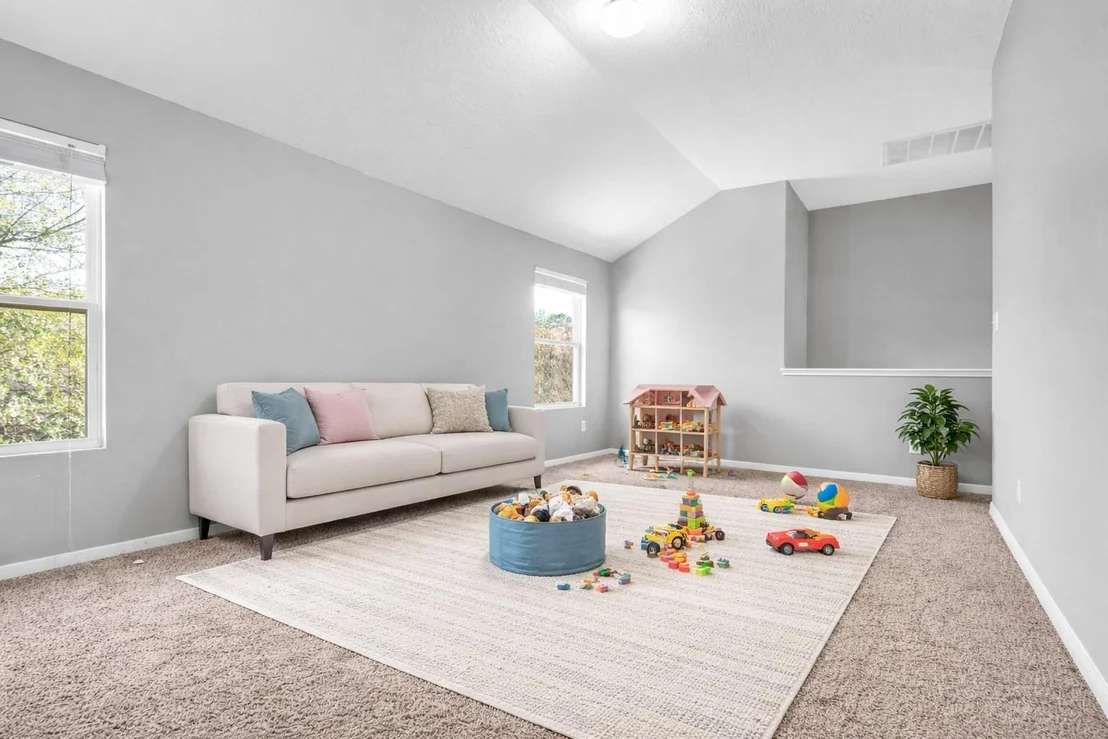 Photo of 5026 Forest Hurst Drive