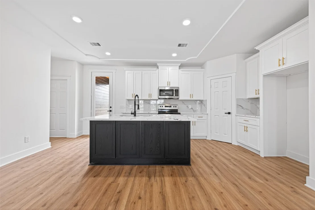 Photo of 1042 Gazing Pine Street