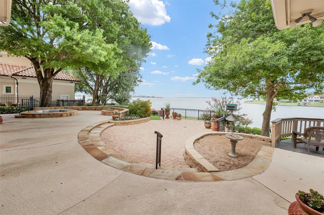 Photo of 143 Waterfront Drive