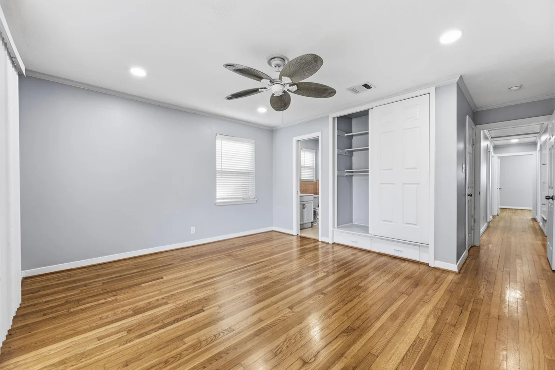 Photo of 9766 Westview Drive