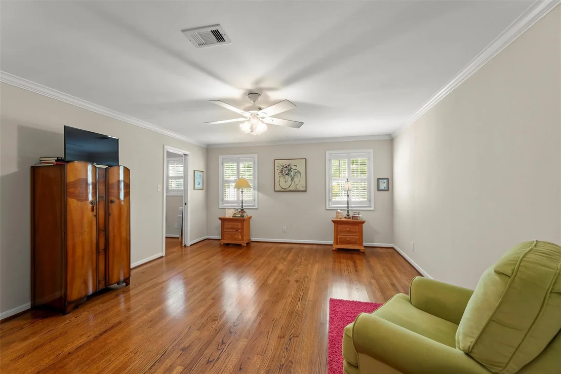 Photo of 815 Merry Lane