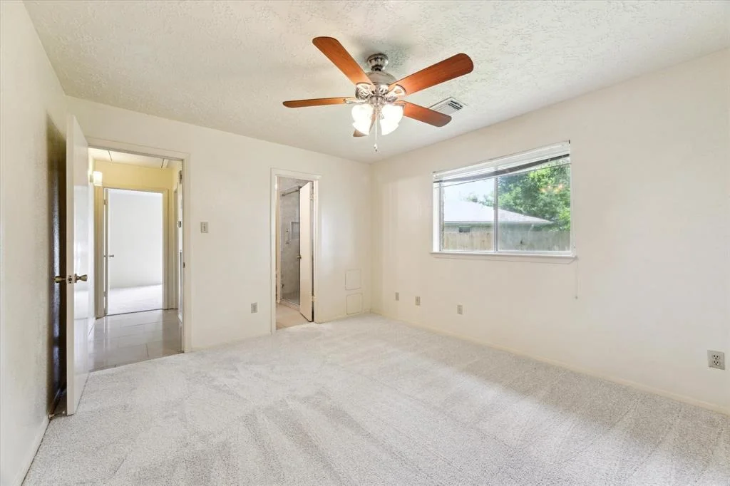 Photo of 1006 W Brompton Drive