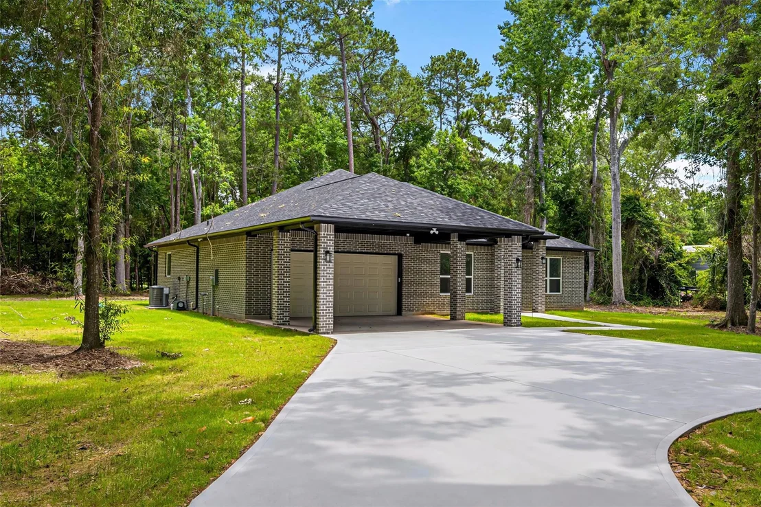 Photo of 172 County Road 3669 N