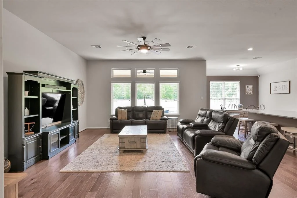 Photo of 9175 White Tail Drive