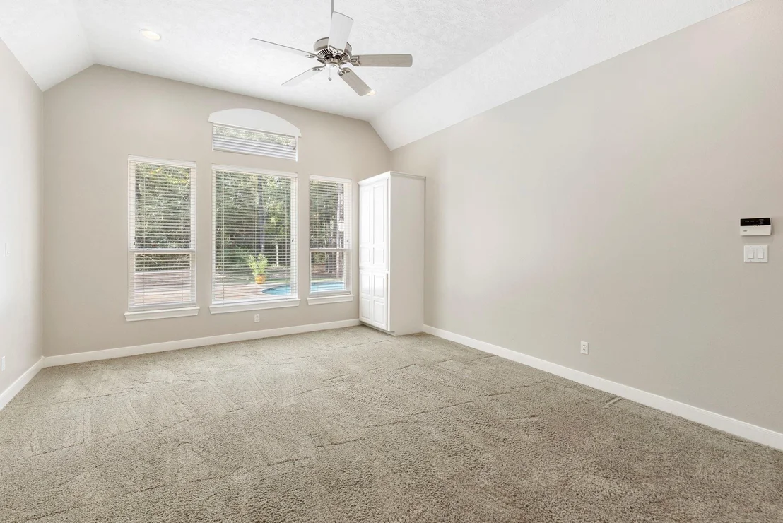 Photo of 10857 Lake Forest Drive