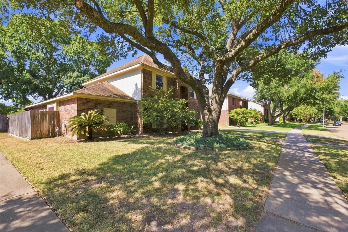 Photo of 23010 Red River Drive