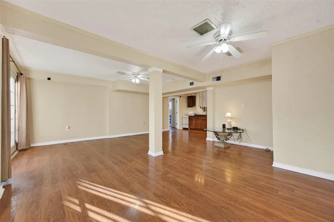 Photo of 805 Lake View Drive
